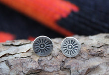 Load image into Gallery viewer, "Spotlight" Studs