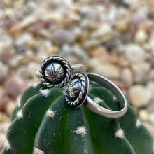 Load image into Gallery viewer, "Lasso The Leaf Ring"