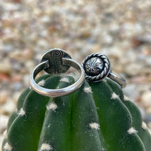 Load image into Gallery viewer, "Lasso The Leaf Ring"