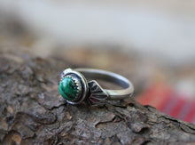 Load image into Gallery viewer, Malachite Stamped Ring
