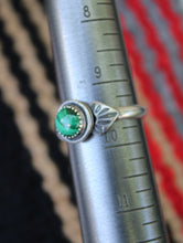 Load image into Gallery viewer, Malachite Stamped Ring