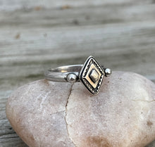 Load image into Gallery viewer, Diamond Shaped Stamped Ring