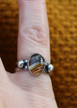 Load image into Gallery viewer, Agate Ring with Balls