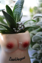 Load image into Gallery viewer, Mini "Daisy Chain" Hoops