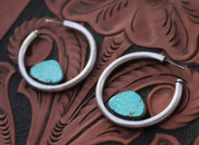 Load image into Gallery viewer, "Swinging Stingers"