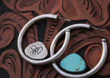 Load image into Gallery viewer, "Swinging Stingers"