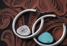 Load image into Gallery viewer, "Swinging Stingers"