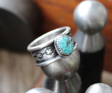 Load image into Gallery viewer, "Ball & Chain" Oval