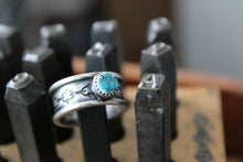 Load image into Gallery viewer, "Ball & Chain" Round