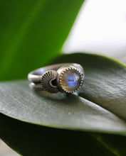 Load image into Gallery viewer, Labradorite Stamped Ring