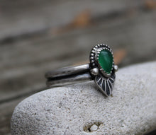 Load image into Gallery viewer, Double Banded Beaded Green Onyx Ring