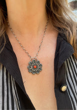 Load image into Gallery viewer, “Daisy of Love”