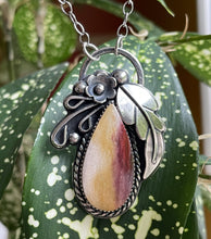 Load image into Gallery viewer, "Honey Dew Drop"