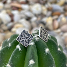 Load image into Gallery viewer, "Flor"