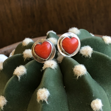 Load image into Gallery viewer, "Queen of Hearts"