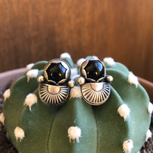 Load image into Gallery viewer, "Onyx Inner Light"