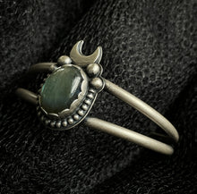 Load image into Gallery viewer, "Unphased" Cuff