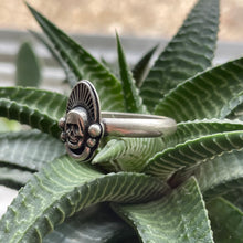 Load image into Gallery viewer, "Tribal" Ring