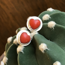 Load image into Gallery viewer, "Queen of Hearts"