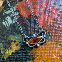 Load image into Gallery viewer, "Titular"
