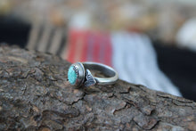 Load image into Gallery viewer, Turquoise Stamped Ring
