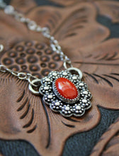 Load image into Gallery viewer, &quot;Ring Around the Posey&quot; Necklace
