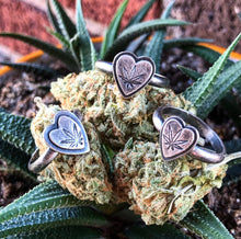 Load image into Gallery viewer, &quot;Sweet Mary Jane Heart Ring&quot;
